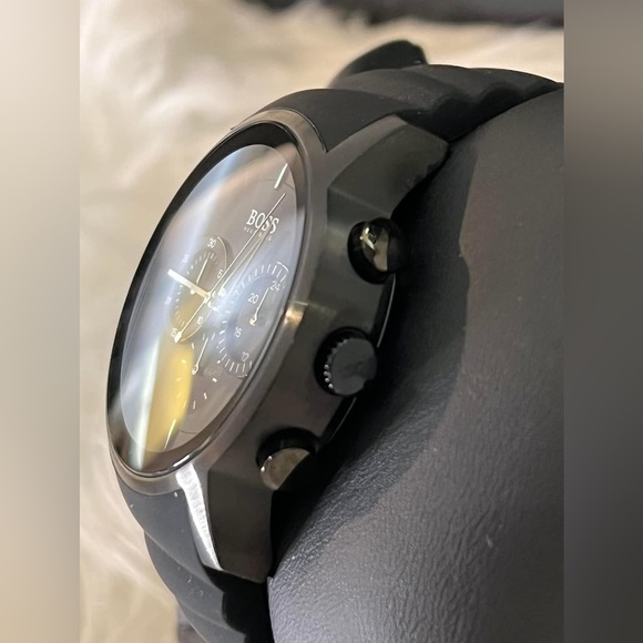 HB1512639- Hugo Boss Men’s Modern Black Rubber Strap Watch - Picture 5 of 12